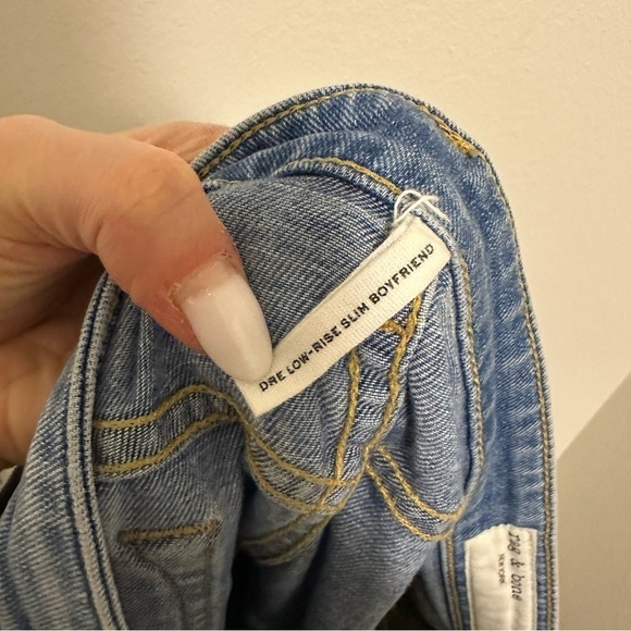 Rag & Bone Drew Low Rise Slim Boyfriend Jeans Raw Hem
Medium Wash Blue Size 34 - Picture 6 of 8
